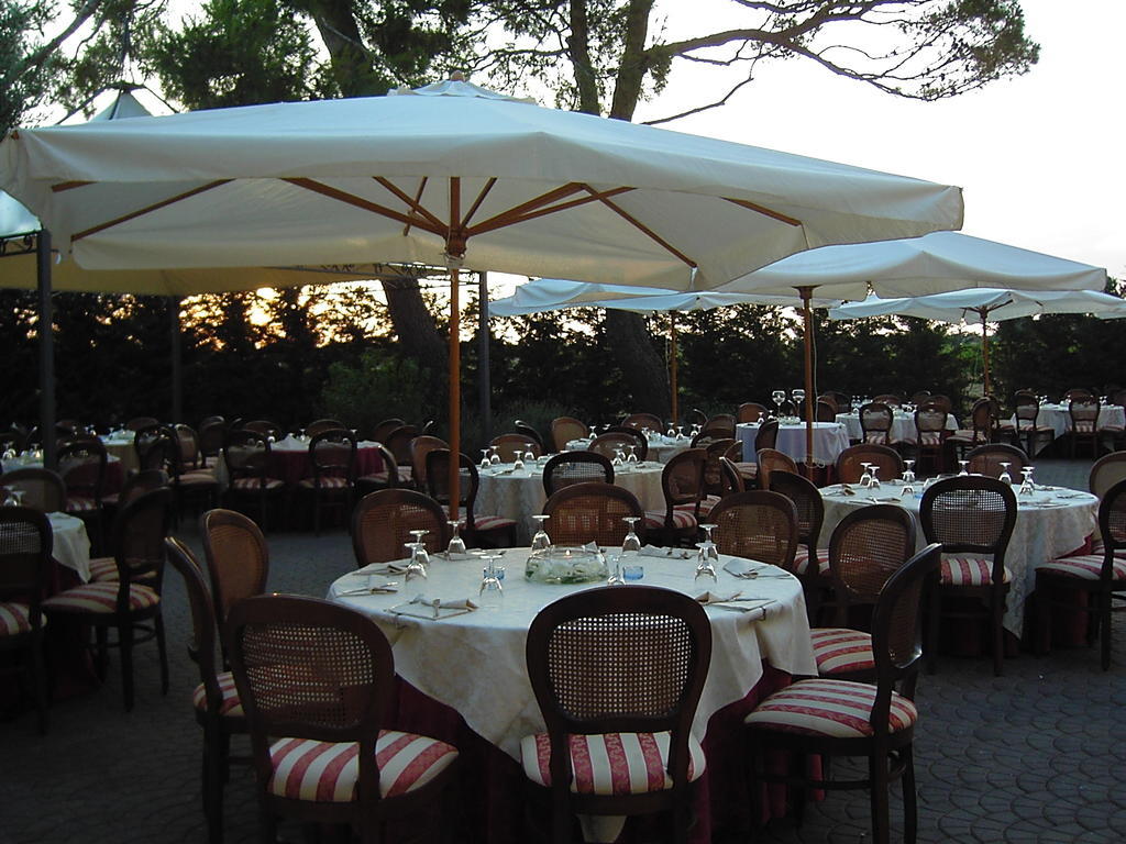 Agriturismo Antico Leccio Hotel Gioia Del Colle Exterior photo