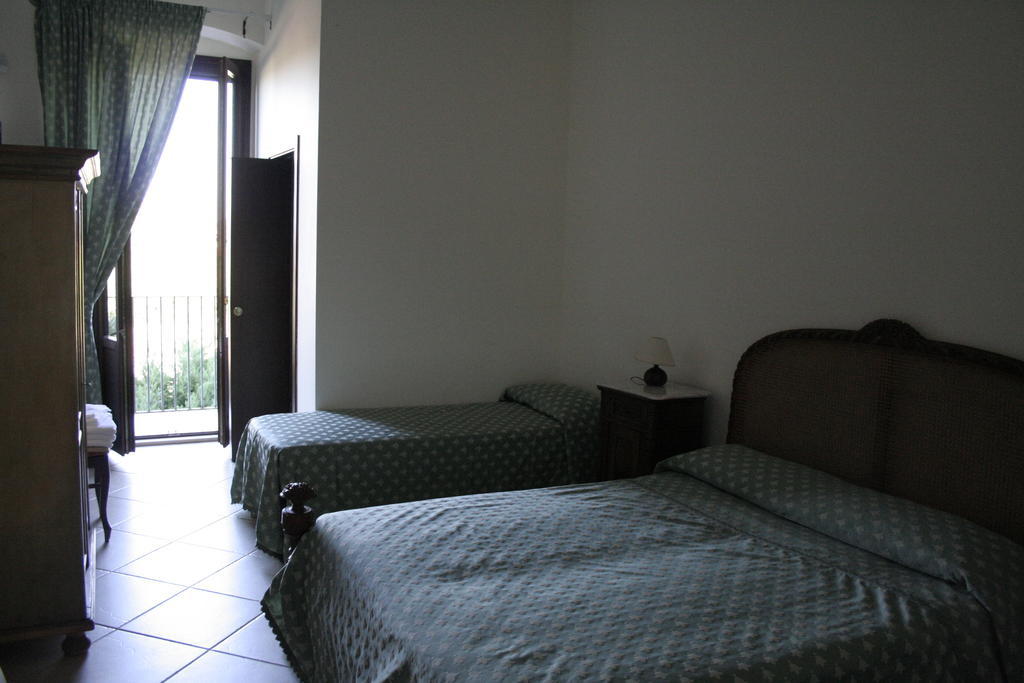 Agriturismo Antico Leccio Hotel Gioia Del Colle Room photo